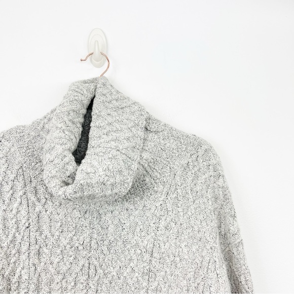 For Love & Lemons Knitz Gray Cableknit Turtleneck Sweater Size Medium - Picture 2 of 7